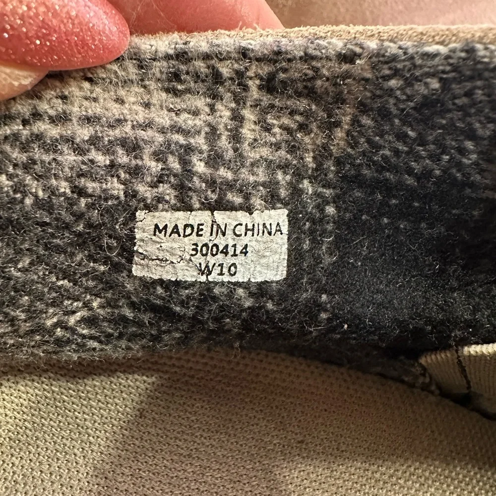 Toms‎ Neutral Suede Leather Desert Wedge Booties